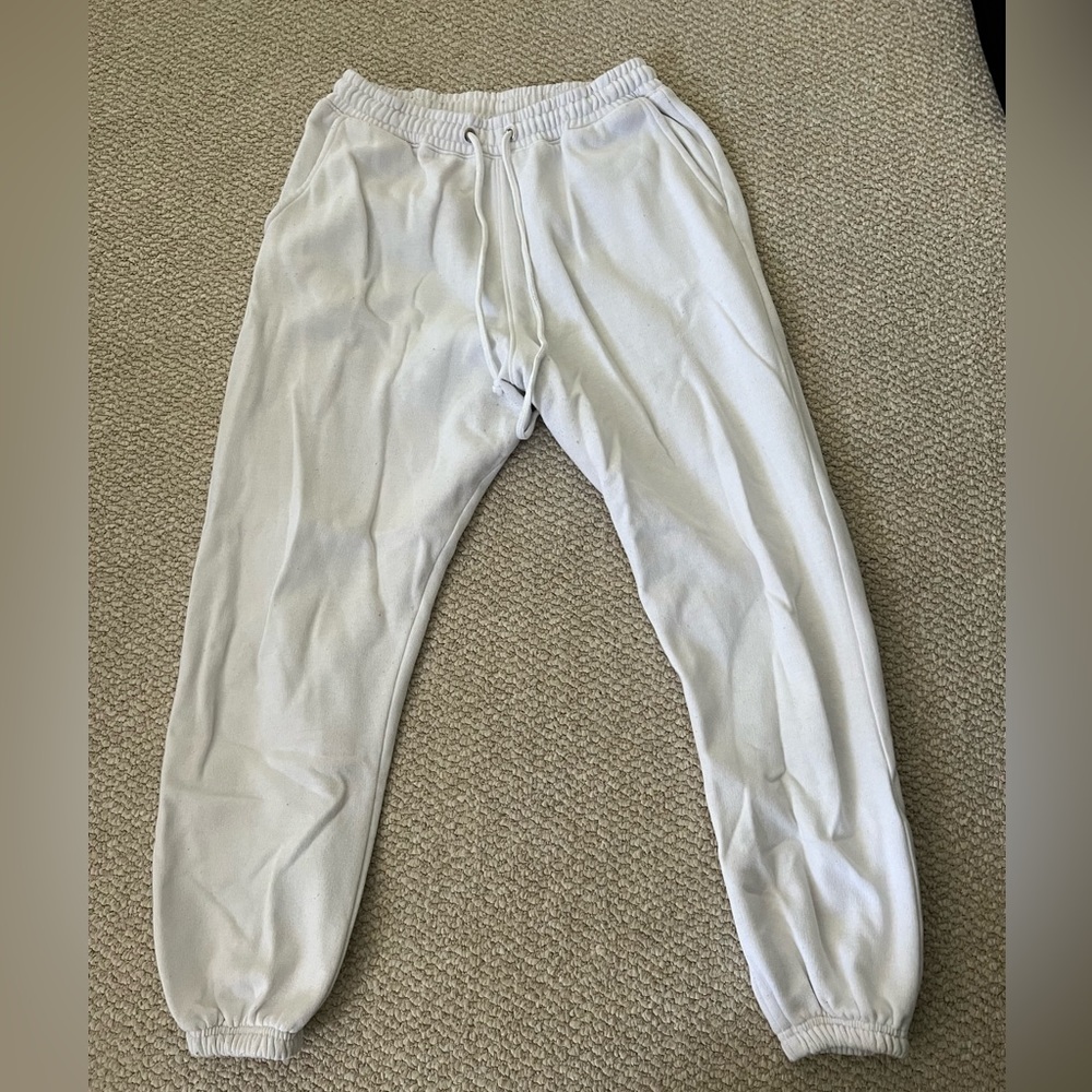 WHITE SWEATPANTS